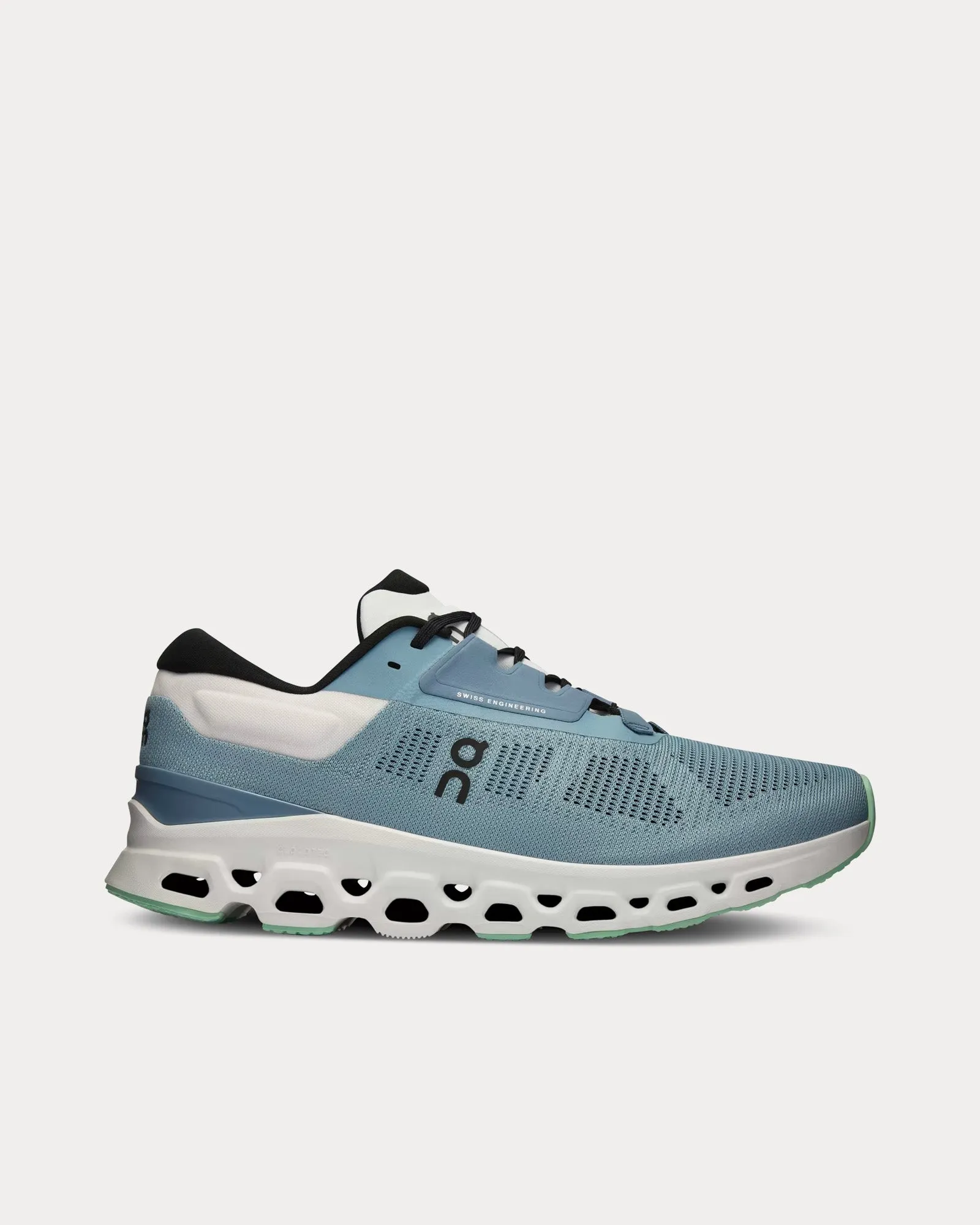 Cloudstratus 3 Wash / Metal Running Shoes