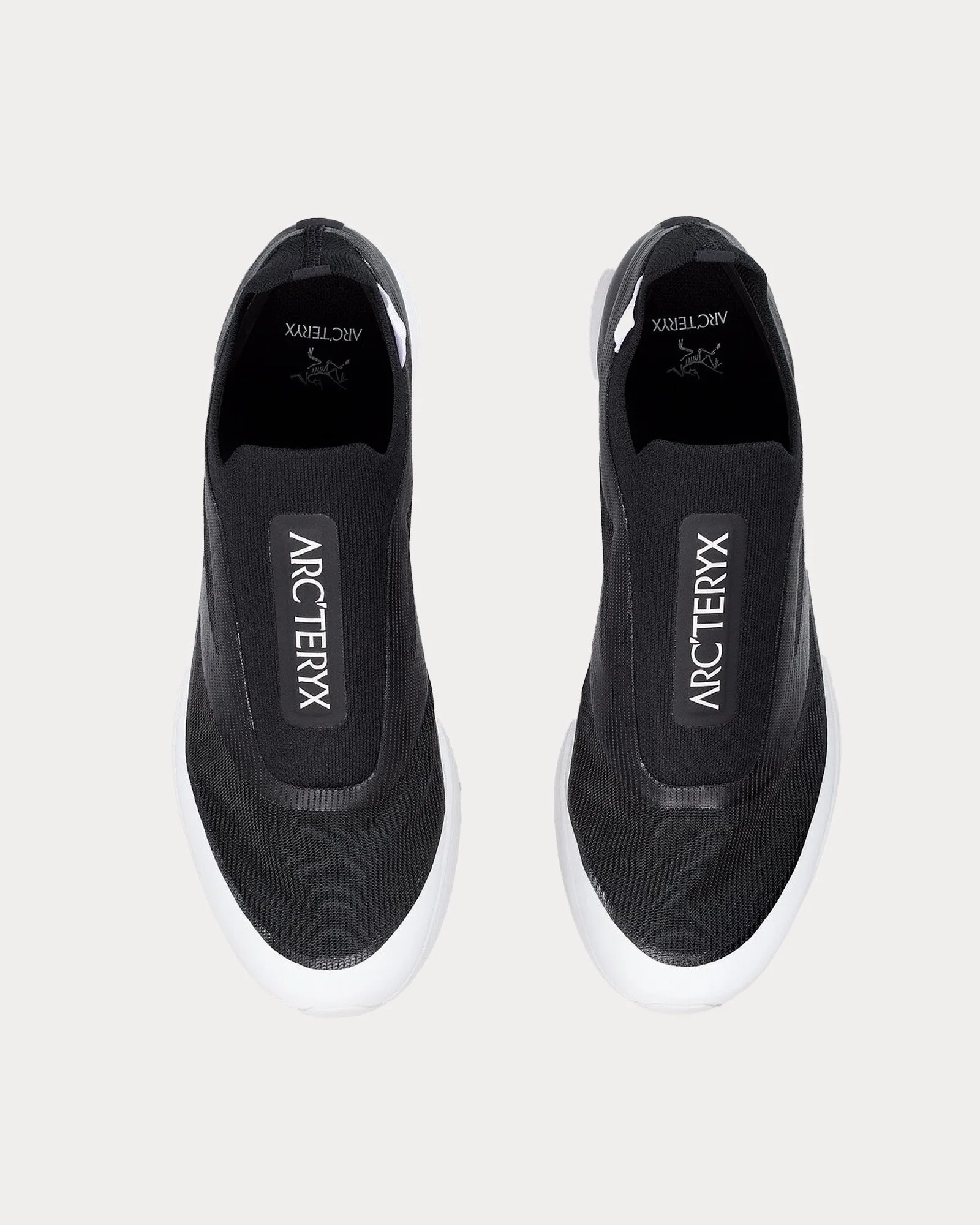 Norvan SL 3 White / Black Slip Ons